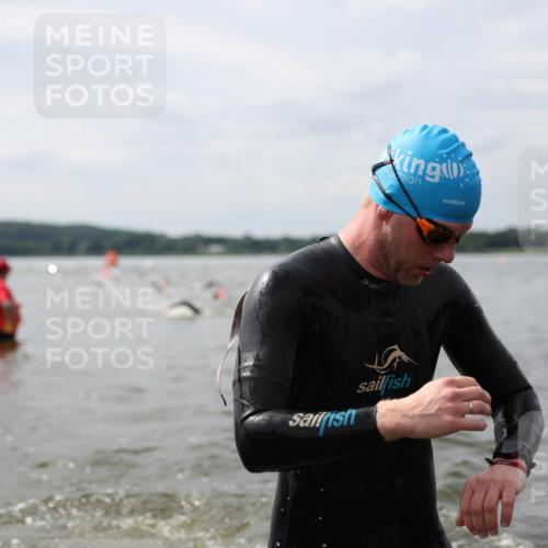 21.06.2026 - Viking Triathlon Michael Strokosch http://msf.ph/oto/9823244 21.06.2026 10:38:49 Schwimmen 53, 144, 303, 419, 559, 666 meine-sportfotos.de