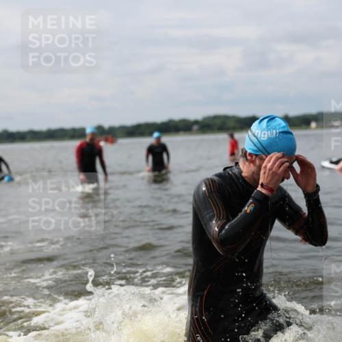 21.06.2026 - Viking Triathlon Michael Strokosch http://msf.ph/oto/9823253 21.06.2026 10:39:01 Schwimmen 152, 214, 232, 328, 340, 457, 559 meine-sportfotos.de