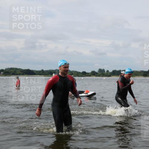 21.06.2026 - Viking Triathlon Michael Strokosch http://msf.ph/oto/9823256 21.06.2026 10:39:08 Schwimmen 152, 214, 232, 328, 340, 457 meine-sportfotos.de