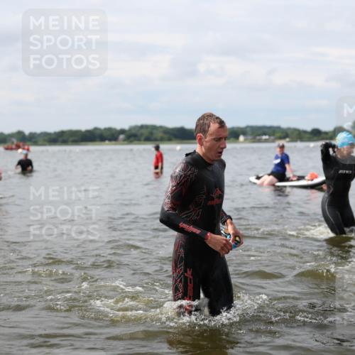 21.06.2026 - Viking Triathlon Michael Strokosch http://msf.ph/oto/9823294 21.06.2026 10:39:27 Schwimmen 229, 400, 442, 485, 508, 519, 634 meine-sportfotos.de