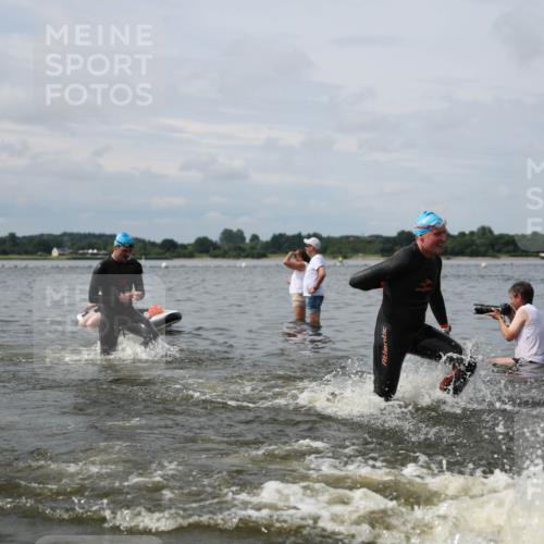 21.06.2026 - Viking Triathlon Michael Strokosch http://msf.ph/oto/9823324 21.06.2026 10:39:41 Schwimmen 125, 167, 233, 349, 442, 485, 493, 519, 634 meine-sportfotos.de