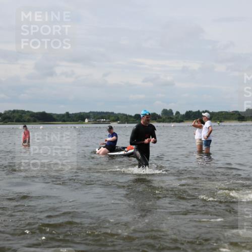 21.06.2026 - Viking Triathlon Michael Strokosch http://msf.ph/oto/9823326 21.06.2026 10:39:41 Schwimmen 125, 167, 233, 349, 442, 485, 493, 519, 634 meine-sportfotos.de