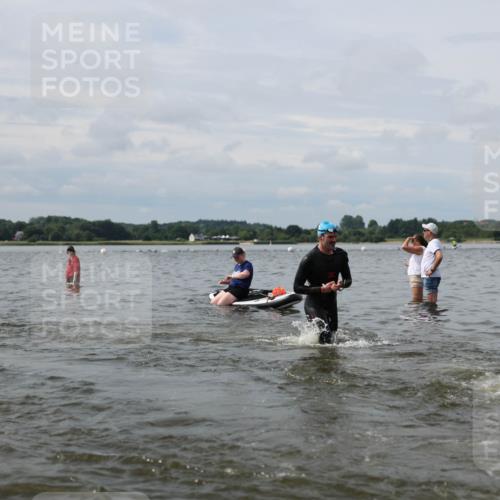 21.06.2026 - Viking Triathlon Michael Strokosch http://msf.ph/oto/9823327 21.06.2026 10:39:42 Schwimmen 125, 167, 233, 256, 349, 442, 485, 493, 634 meine-sportfotos.de