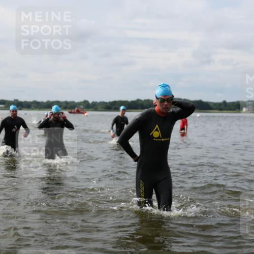 21.06.2026 - Viking Triathlon Michael Strokosch http://msf.ph/oto/9823351 21.06.2026 10:39:52 Schwimmen 125, 167, 211, 233, 256, 333, 349, 411, 484, 493, 647 meine-sportfotos.de