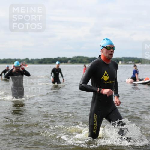 21.06.2026 - Viking Triathlon Michael Strokosch http://msf.ph/oto/9823355 21.06.2026 10:39:53 Schwimmen 125, 167, 211, 233, 256, 333, 349, 411, 484, 493, 647 meine-sportfotos.de