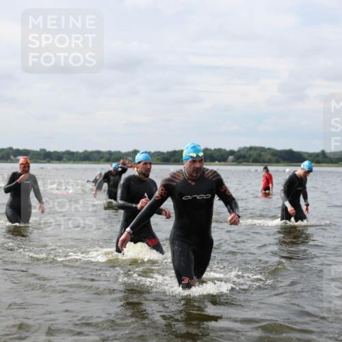 21.06.2026 - Viking Triathlon Michael Strokosch http://msf.ph/oto/9823359 21.06.2026 10:39:56 Schwimmen 125, 167, 211, 233, 256, 333, 411, 460, 484, 493, 647 meine-sportfotos.de