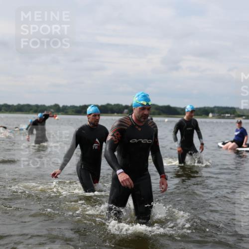 21.06.2026 - Viking Triathlon Michael Strokosch http://msf.ph/oto/9823362 21.06.2026 10:39:57 Schwimmen 58, 125, 167, 211, 233, 256, 333, 411, 460, 484, 493, 647, 649 meine-sportfotos.de