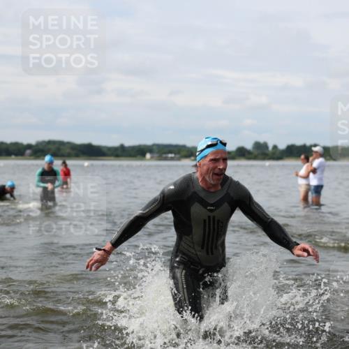 21.06.2026 - Viking Triathlon Michael Strokosch http://msf.ph/oto/9823387 21.06.2026 10:40:07 Schwimmen 34, 58, 150, 211, 256, 333, 398, 411, 425, 460, 484, 496, 647, 649 meine-sportfotos.de