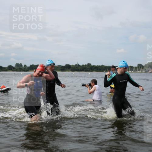 21.06.2026 - Viking Triathlon Michael Strokosch http://msf.ph/oto/9823399 21.06.2026 10:40:13 Schwimmen 34, 58, 150, 195, 211, 301, 312, 398, 425, 460, 484, 496, 649 meine-sportfotos.de