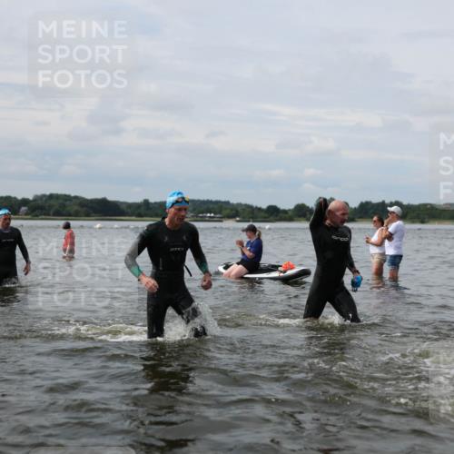 21.06.2026 - Viking Triathlon Michael Strokosch http://msf.ph/oto/9823403 21.06.2026 10:40:14 Schwimmen 34, 58, 150, 195, 211, 301, 312, 398, 425, 460, 484, 496, 649 meine-sportfotos.de