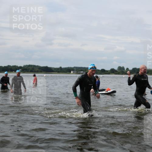 21.06.2026 - Viking Triathlon Michael Strokosch http://msf.ph/oto/9823404 21.06.2026 10:40:15 Schwimmen 34, 58, 150, 195, 227, 301, 312, 398, 425, 456, 460, 484, 496, 649 meine-sportfotos.de