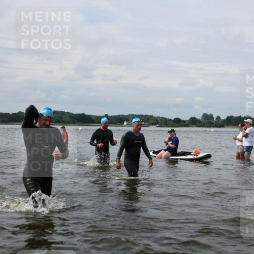 21.06.2026 - Viking Triathlon Michael Strokosch http://msf.ph/oto/9823413 21.06.2026 10:40:19 Schwimmen 34, 58, 150, 195, 227, 301, 312, 398, 425, 456, 460, 461, 496, 649 meine-sportfotos.de