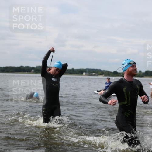 21.06.2026 - Viking Triathlon Michael Strokosch http://msf.ph/oto/9823419 21.06.2026 10:40:23 Schwimmen 34, 150, 195, 227, 301, 312, 355, 398, 425, 456, 461, 496, 616 meine-sportfotos.de