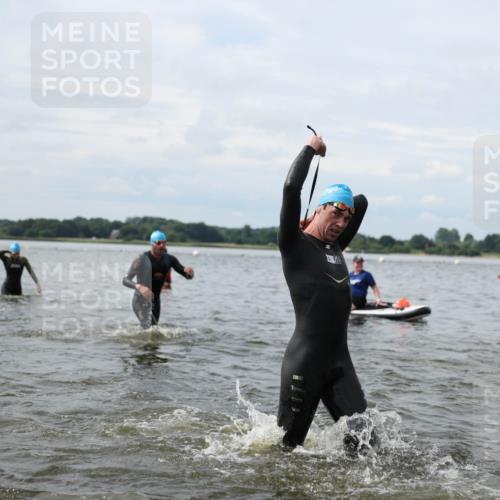 21.06.2026 - Viking Triathlon Michael Strokosch http://msf.ph/oto/9823421 21.06.2026 10:40:24 Schwimmen 34, 150, 195, 227, 301, 312, 330, 355, 387, 398, 425, 456, 461, 496, 616 meine-sportfotos.de