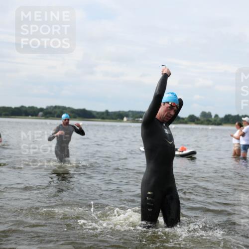 21.06.2026 - Viking Triathlon Michael Strokosch http://msf.ph/oto/9823422 21.06.2026 10:40:24 Schwimmen 34, 150, 195, 227, 301, 312, 330, 355, 387, 398, 425, 456, 461, 496, 616 meine-sportfotos.de