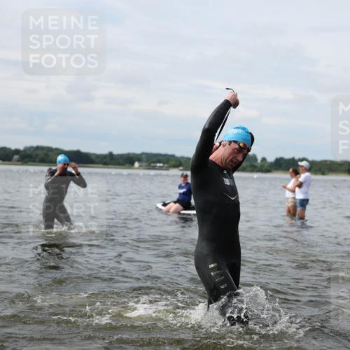 21.06.2026 - Viking Triathlon Michael Strokosch http://msf.ph/oto/9823423 21.06.2026 10:40:24 Schwimmen 34, 150, 195, 227, 301, 312, 330, 355, 387, 398, 425, 456, 461, 496, 616 meine-sportfotos.de