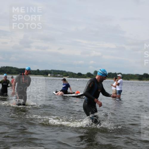 21.06.2026 - Viking Triathlon Michael Strokosch http://msf.ph/oto/9823431 21.06.2026 10:40:28 Schwimmen 34, 150, 195, 227, 301, 312, 330, 355, 387, 456, 461, 496, 616, 667 meine-sportfotos.de