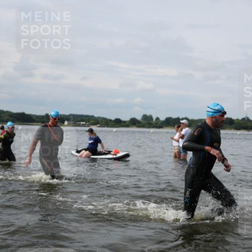 21.06.2026 - Viking Triathlon Michael Strokosch http://msf.ph/oto/9823434 21.06.2026 10:40:28 Schwimmen 34, 150, 195, 227, 301, 312, 330, 355, 387, 456, 461, 496, 616, 667 meine-sportfotos.de