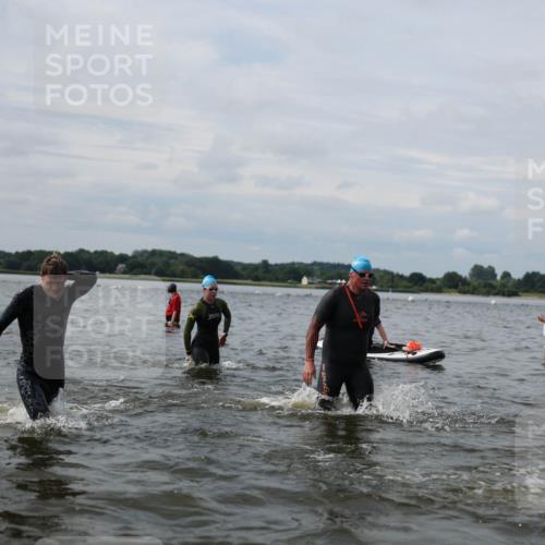 21.06.2026 - Viking Triathlon Michael Strokosch http://msf.ph/oto/9823435 21.06.2026 10:40:29 Schwimmen 34, 150, 195, 227, 301, 312, 330, 355, 387, 456, 461, 496, 616, 667 meine-sportfotos.de