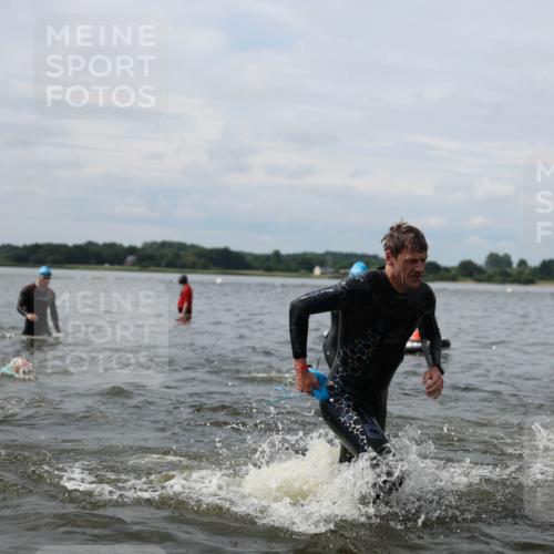 21.06.2026 - Viking Triathlon Michael Strokosch http://msf.ph/oto/9823443 21.06.2026 10:40:31 Schwimmen 150, 195, 227, 301, 312, 330, 355, 387, 456, 461, 616, 636, 667 meine-sportfotos.de