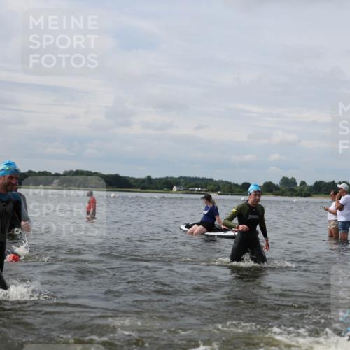 21.06.2026 - Viking Triathlon Michael Strokosch http://msf.ph/oto/9823445 21.06.2026 10:40:32 Schwimmen 150, 195, 227, 301, 312, 330, 355, 387, 456, 461, 616, 636, 667 meine-sportfotos.de