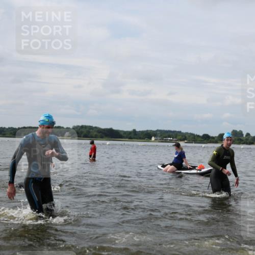 21.06.2026 - Viking Triathlon Michael Strokosch http://msf.ph/oto/9823446 21.06.2026 10:40:32 Schwimmen 150, 195, 227, 301, 312, 330, 355, 387, 456, 461, 616, 636, 667 meine-sportfotos.de