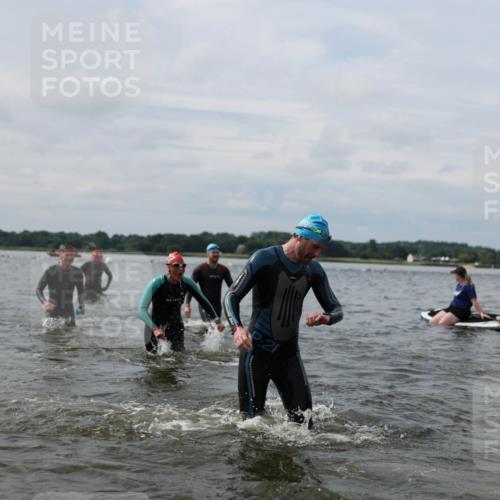 21.06.2026 - Viking Triathlon Michael Strokosch http://msf.ph/oto/9823447 21.06.2026 10:40:33 Schwimmen 195, 227, 301, 312, 330, 355, 387, 456, 461, 616, 636, 667 meine-sportfotos.de