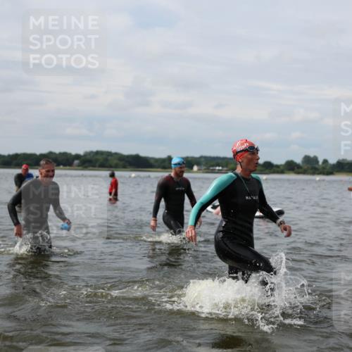 21.06.2026 - Viking Triathlon Michael Strokosch http://msf.ph/oto/9823455 21.06.2026 10:40:37 Schwimmen 227, 312, 330, 355, 387, 456, 461, 616, 636, 667 meine-sportfotos.de