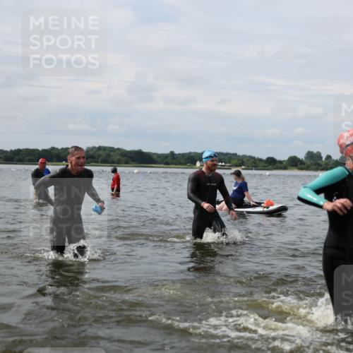 21.06.2026 - Viking Triathlon Michael Strokosch http://msf.ph/oto/9823457 21.06.2026 10:40:37 Schwimmen 227, 312, 330, 355, 387, 456, 461, 616, 636, 667 meine-sportfotos.de