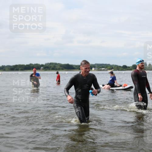 21.06.2026 - Viking Triathlon Michael Strokosch http://msf.ph/oto/9823462 21.06.2026 10:40:39 Schwimmen 227, 330, 355, 387, 456, 461, 616, 636, 667 meine-sportfotos.de