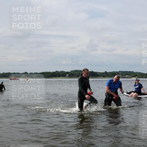 21.06.2026 - Viking Triathlon Michael Strokosch http://msf.ph/oto/9823470 21.06.2026 10:40:46 Schwimmen 132, 330, 387, 636, 667 meine-sportfotos.de
