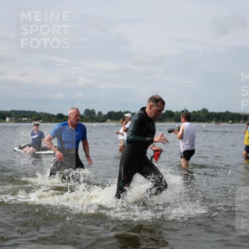 21.06.2026 - Viking Triathlon Michael Strokosch http://msf.ph/oto/9823478 21.06.2026 10:40:47 Schwimmen 132, 330, 387, 636, 667 meine-sportfotos.de