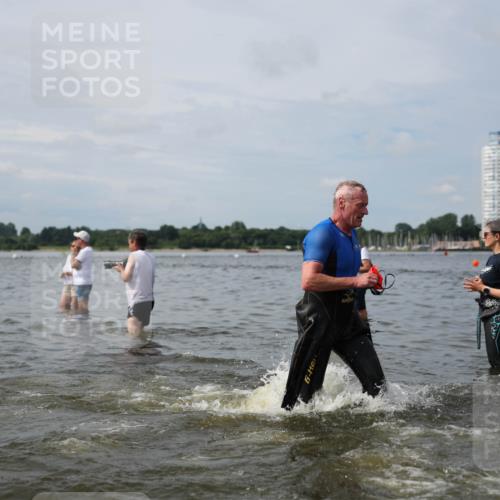 21.06.2026 - Viking Triathlon Michael Strokosch http://msf.ph/oto/9823486 21.06.2026 10:40:49 Schwimmen 132, 330, 387, 636, 667 meine-sportfotos.de