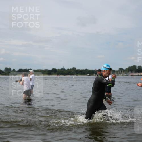 21.06.2026 - Viking Triathlon Michael Strokosch http://msf.ph/oto/9823502 21.06.2026 10:41:03 Schwimmen 95, 132, 179, 356 meine-sportfotos.de