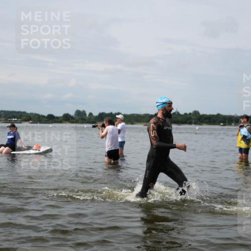 21.06.2026 - Viking Triathlon Michael Strokosch http://msf.ph/oto/9823512 21.06.2026 10:41:12 Schwimmen 95, 96, 165, 179, 262, 327, 356, 429, 578 meine-sportfotos.de