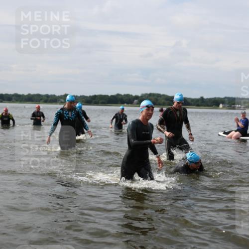 21.06.2026 - Viking Triathlon Michael Strokosch http://msf.ph/oto/9823534 21.06.2026 10:41:20 Schwimmen 95, 96, 143, 165, 179, 262, 327, 356, 429, 578, 608, 655 meine-sportfotos.de