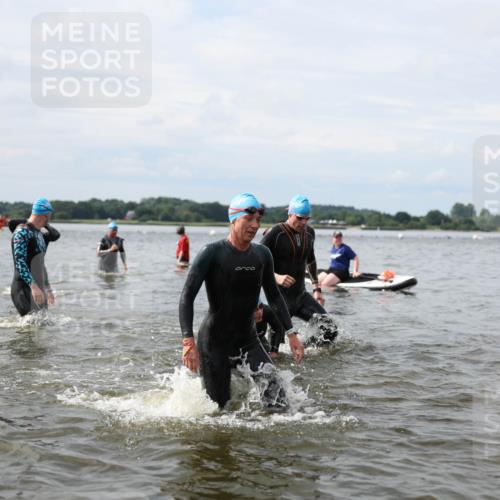 21.06.2026 - Viking Triathlon Michael Strokosch http://msf.ph/oto/9823537 21.06.2026 10:41:20 Schwimmen 95, 96, 143, 165, 179, 262, 327, 356, 429, 578, 608, 655 meine-sportfotos.de