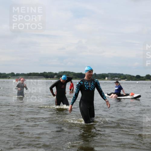 21.06.2026 - Viking Triathlon Michael Strokosch http://msf.ph/oto/9823544 21.06.2026 10:41:23 Schwimmen 96, 143, 165, 179, 262, 327, 429, 522, 578, 608, 655 meine-sportfotos.de