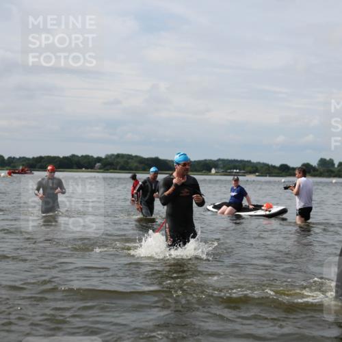 21.06.2026 - Viking Triathlon Michael Strokosch http://msf.ph/oto/9823546 21.06.2026 10:41:25 Schwimmen 96, 143, 165, 179, 262, 327, 429, 522, 578, 608, 655 meine-sportfotos.de