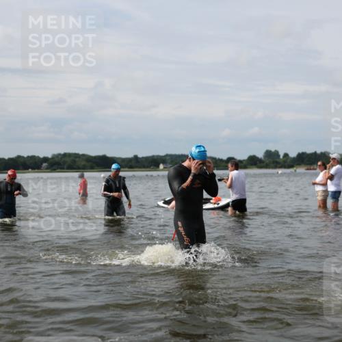 21.06.2026 - Viking Triathlon Michael Strokosch http://msf.ph/oto/9823549 21.06.2026 10:41:26 Schwimmen 96, 143, 165, 262, 327, 339, 429, 522, 578, 608, 655 meine-sportfotos.de