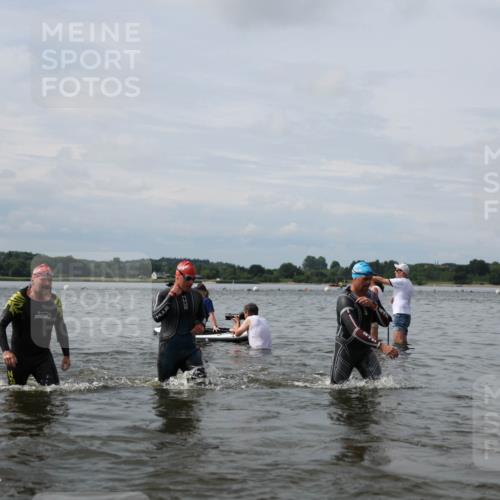 21.06.2026 - Viking Triathlon Michael Strokosch http://msf.ph/oto/9823558 21.06.2026 10:41:30 Schwimmen 83, 143, 162, 165, 262, 327, 339, 429, 452, 522, 578, 608, 655 meine-sportfotos.de