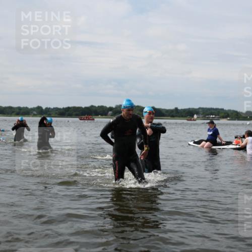 21.06.2026 - Viking Triathlon Michael Strokosch http://msf.ph/oto/9823602 21.06.2026 10:41:56 Schwimmen 44, 63, 86, 94, 134, 188, 193, 266, 399, 438, 492, 552 meine-sportfotos.de