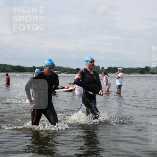21.06.2026 - Viking Triathlon Michael Strokosch http://msf.ph/oto/9823608 21.06.2026 10:41:58 Schwimmen 44, 63, 86, 94, 134, 188, 193, 266, 279, 399, 438, 492, 516, 552 meine-sportfotos.de