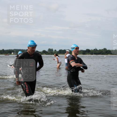 21.06.2026 - Viking Triathlon Michael Strokosch http://msf.ph/oto/9823610 21.06.2026 10:41:58 Schwimmen 44, 63, 86, 94, 134, 188, 193, 266, 279, 399, 438, 492, 516, 552 meine-sportfotos.de