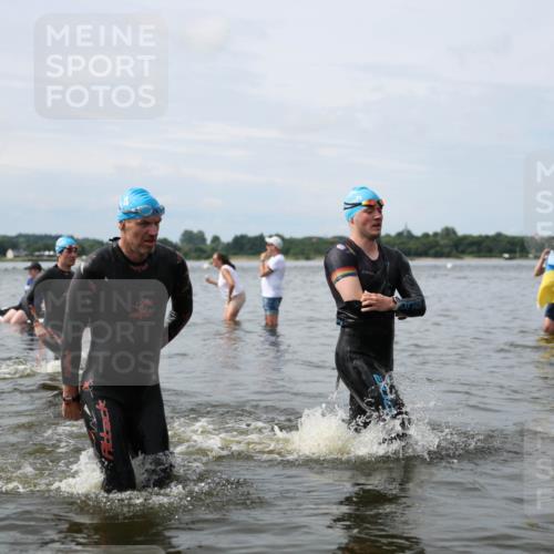 21.06.2026 - Viking Triathlon Michael Strokosch http://msf.ph/oto/9823611 21.06.2026 10:41:59 Schwimmen 44, 86, 94, 134, 188, 193, 266, 279, 399, 438, 492, 516 meine-sportfotos.de