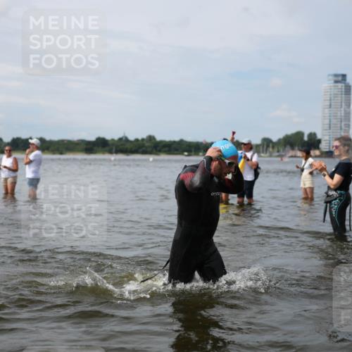 21.06.2026 - Viking Triathlon Michael Strokosch http://msf.ph/oto/9823628 21.06.2026 10:42:05 Schwimmen 44, 86, 94, 134, 188, 193, 266, 279, 296, 399, 438, 492, 516 meine-sportfotos.de