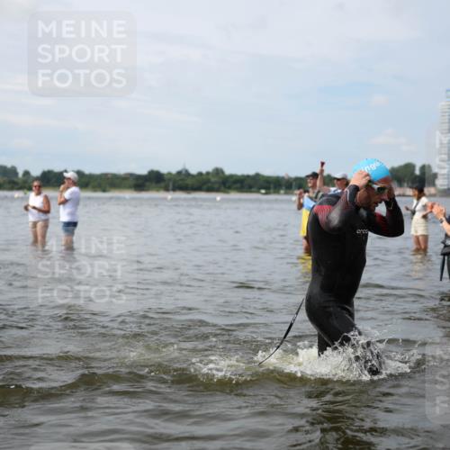 21.06.2026 - Viking Triathlon Michael Strokosch http://msf.ph/oto/9823629 21.06.2026 10:42:05 Schwimmen 44, 86, 94, 134, 188, 193, 266, 279, 296, 399, 438, 492, 516 meine-sportfotos.de