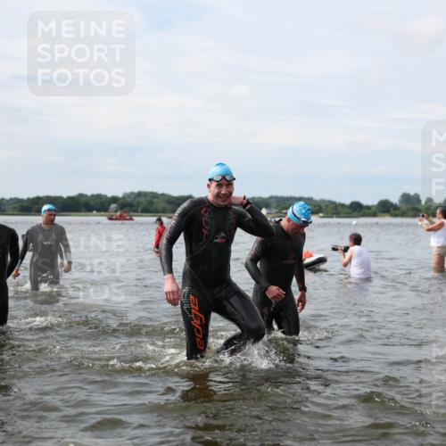 21.06.2026 - Viking Triathlon Michael Strokosch http://msf.ph/oto/9823640 21.06.2026 10:42:09 Schwimmen 45, 72, 86, 94, 134, 188, 193, 266, 279, 296, 348, 399, 492, 516 meine-sportfotos.de