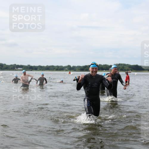 21.06.2026 - Viking Triathlon Michael Strokosch http://msf.ph/oto/9823644 21.06.2026 10:42:11 Schwimmen 45, 72, 86, 94, 188, 193, 266, 279, 296, 348, 393, 399, 492, 516 meine-sportfotos.de