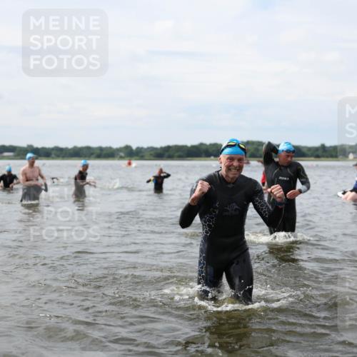 21.06.2026 - Viking Triathlon Michael Strokosch http://msf.ph/oto/9823648 21.06.2026 10:42:12 Schwimmen 45, 72, 86, 94, 188, 193, 266, 279, 296, 348, 393, 399, 492, 516 meine-sportfotos.de